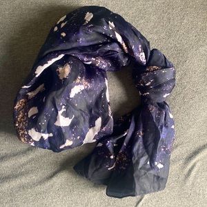 A|X scarf